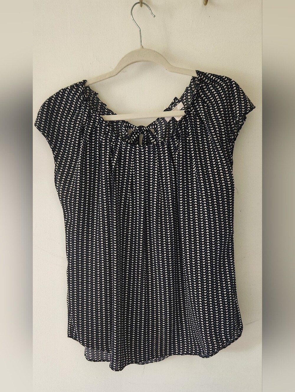 LC Lauren Conrad Black and White Heart Print Cap-Sleeve Blouse